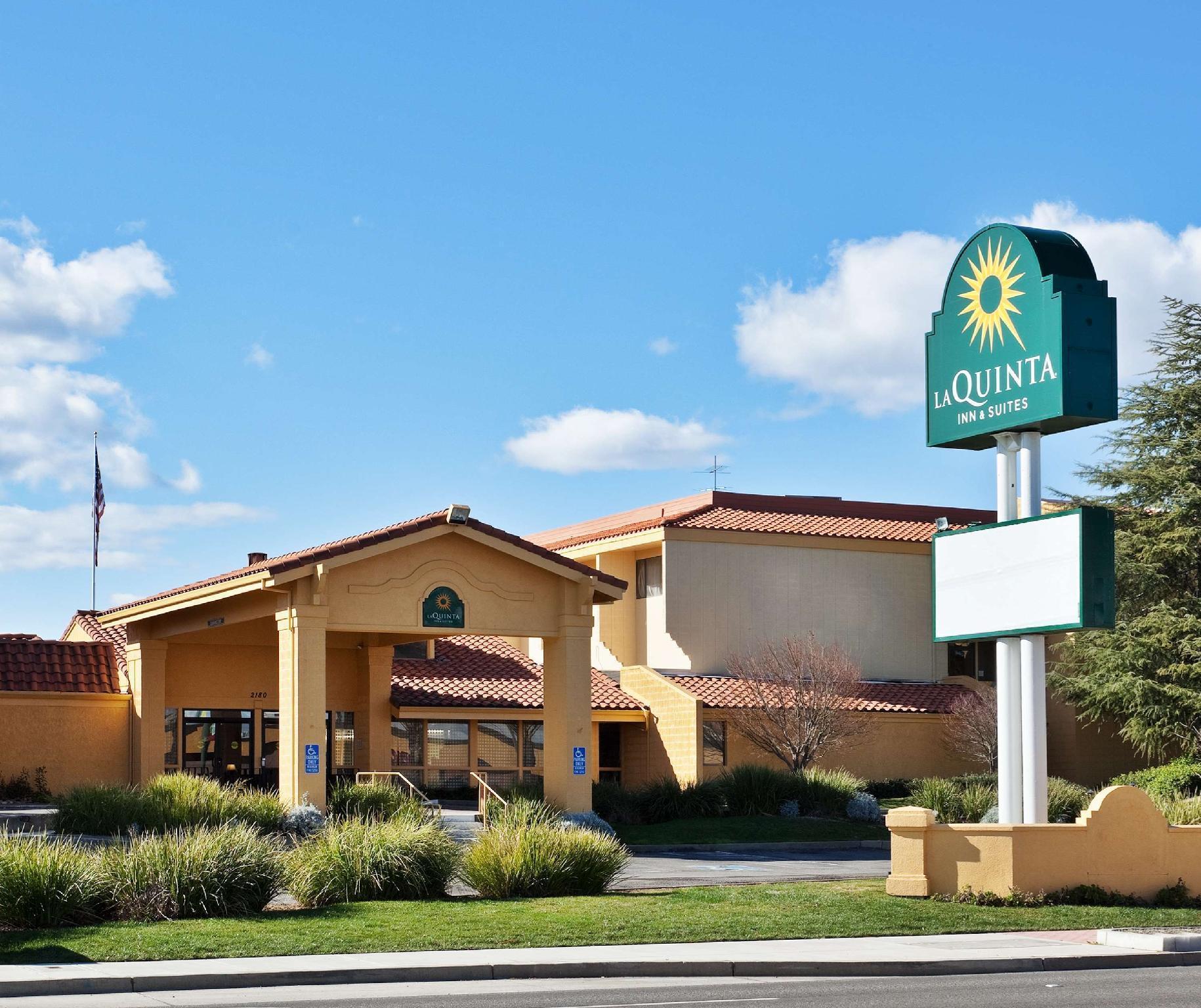 La Quinta By Wyndham Redding Hotel Exterior foto